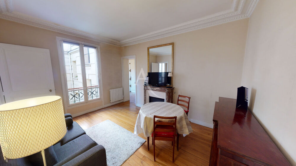 Appartement meublé 2 pièces 45 M² Métro Lamarck PARIS 18