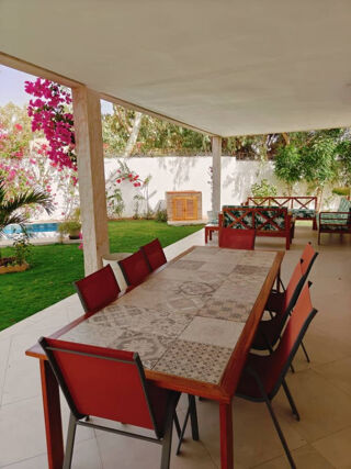  Maison à louer 6 pièces 330 m² Ngaparou