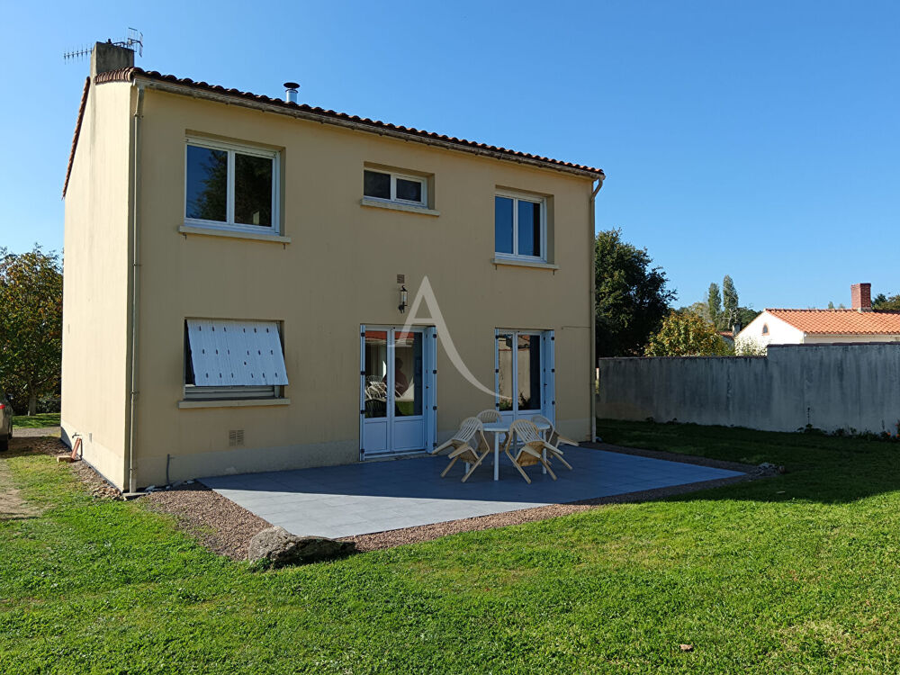 Vente Maison Maison Avrillé 5 pièce(s) - Centre Bourg Avrille