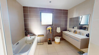  Maison  vendre 7 pices 