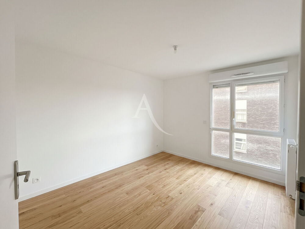 APPARTEMENT 3 PIÈCES AVEC LOGGIA ET PARKING PROCHE GARE