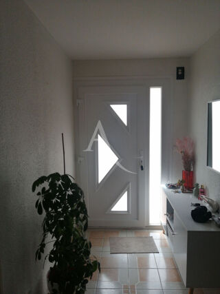  Maison  vendre 4 pices 99 m