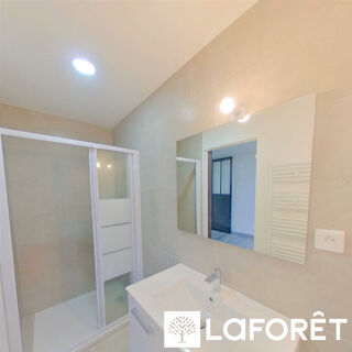  Appartement à louer 1 pièce 40 m²