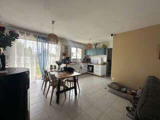  Maison  vendre 4 pices 81 m