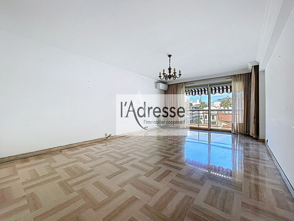 Vente Appartement Antibes Hyper centre  - Appartement  3 pièces avant dernier étage Antibes