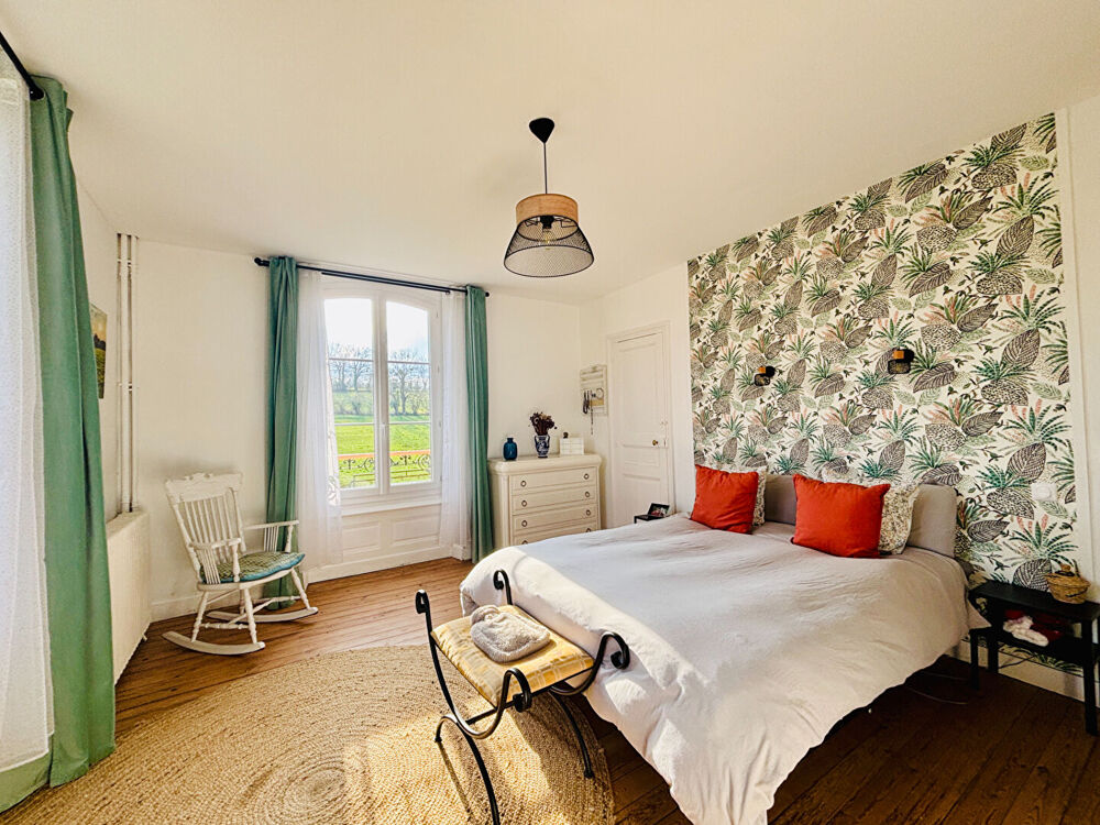 Vente Maison Maison de caractère du XVIIIe siècle 200 m²  sur 2 hectares Proche Caen Argences