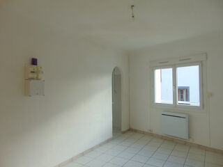  Appartement à louer 3 pièces 47 m²