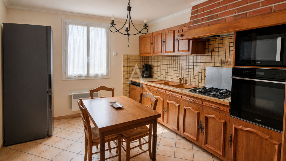 Pavillon familial 4 pièces de 90 m² avec jardin et grand garage à Courtry (77)