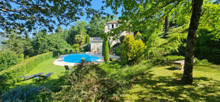  Maison à vendre 10 pièces 325 m²