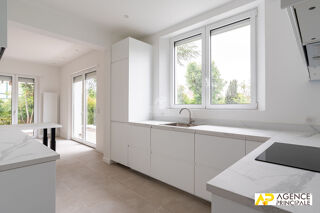 Maison 6 pièces 150 m² · à Le Mesnil-le-Roi · 150 m² · 1 190 000 €