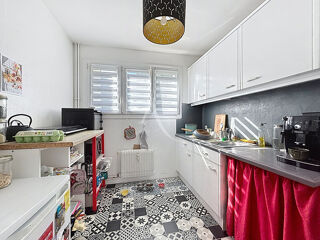  Appartement à louer 5 pièces 81 m²