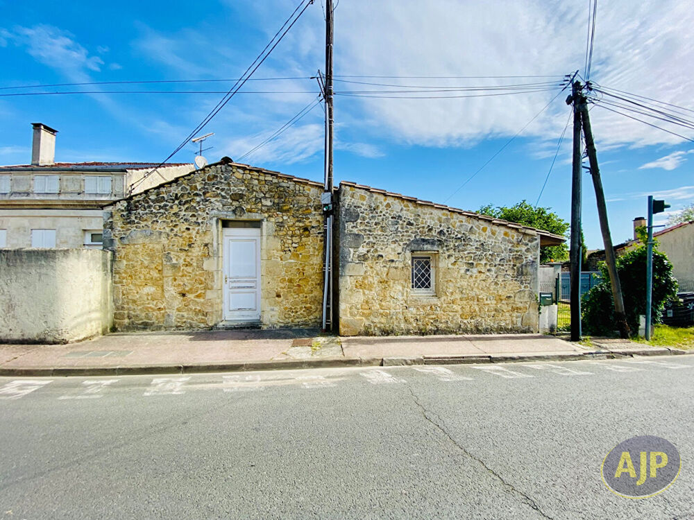 Maison T2 BIS avec jardin centre ville de Lesparre