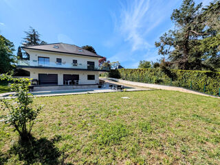  Maison � vendre 9 pi�ces 364 m�