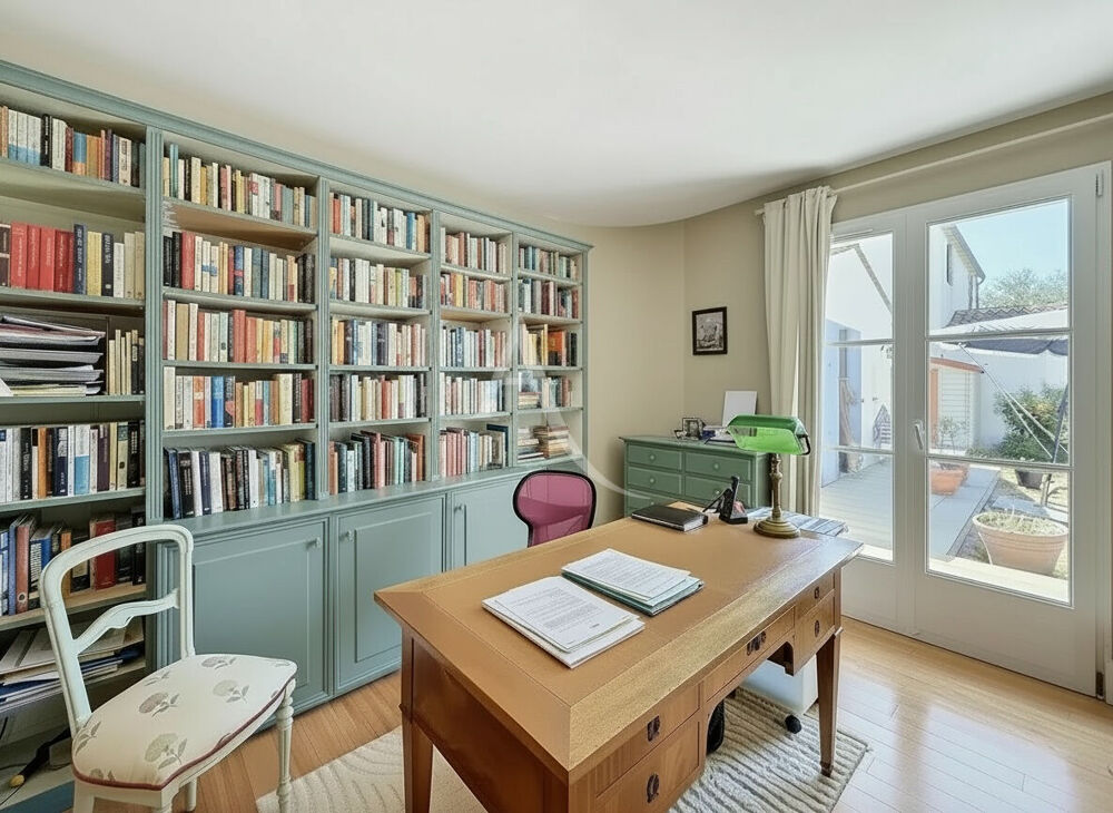 Villa de style rhétais 7 pièces - piscine chauffée
