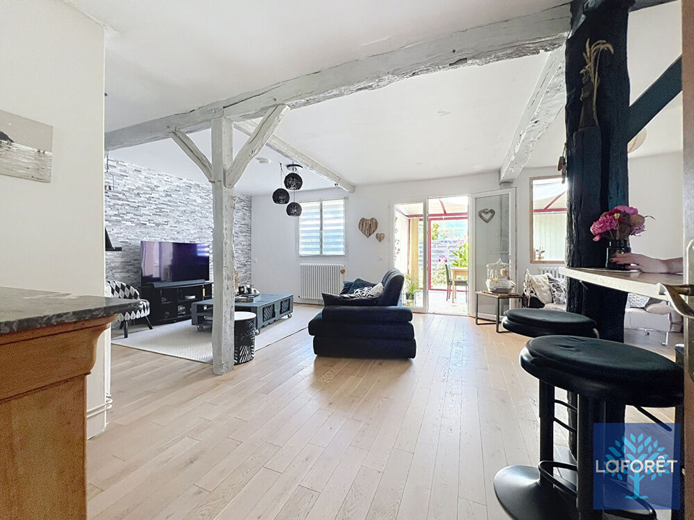 Maison 9 pièce(s) 210 m²