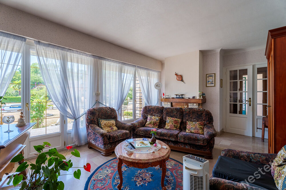 Maison Pierre De Bresse 5 pièce(s) 113 m2