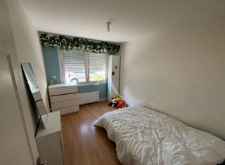  Appartement  louer 4 pices 82 m