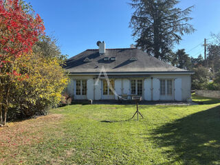  Maison � vendre 10 pi�ces 250 m�