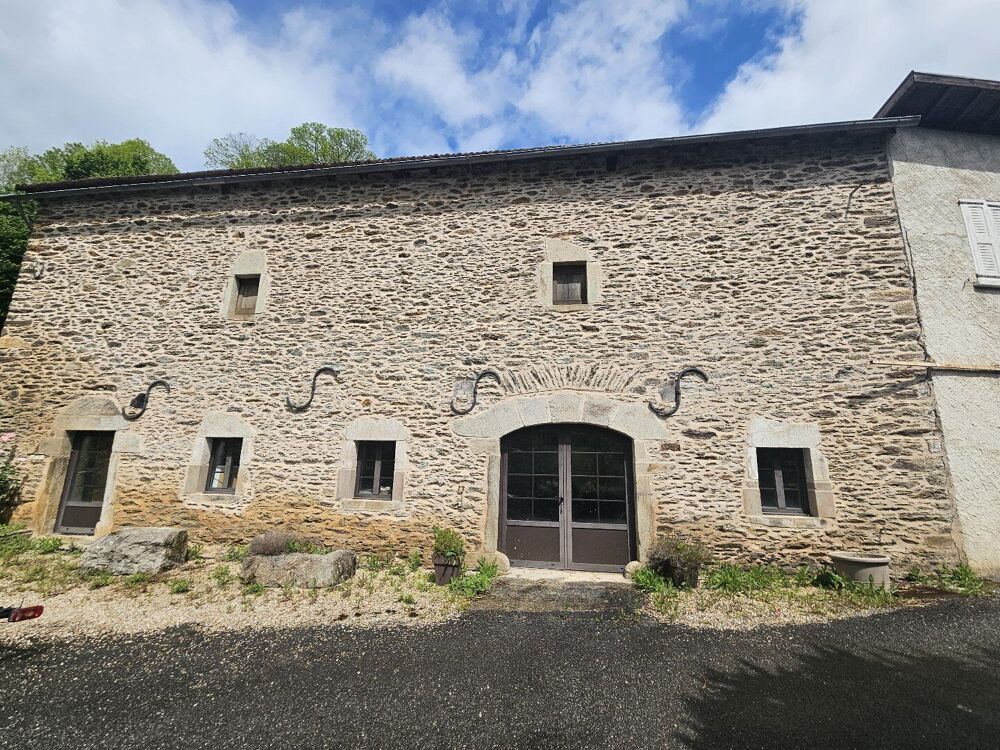 Vente Maison Charmante propriété dans un village historique ! Belcastel