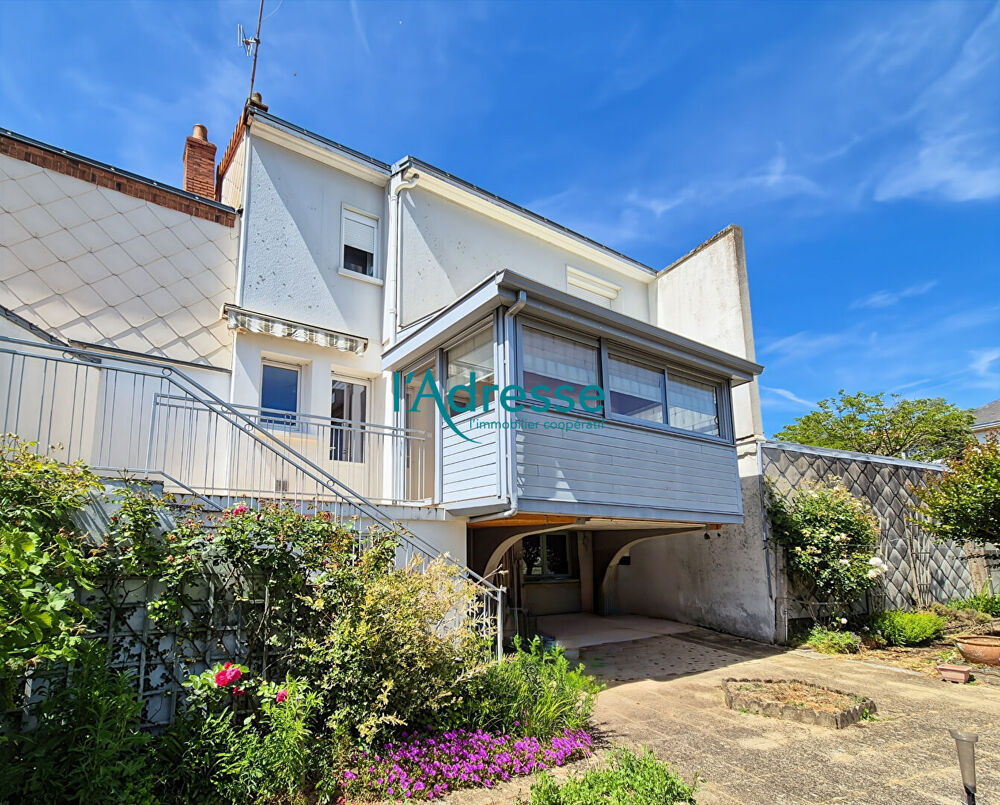 Maison 3 chbres + sous-sol et jardin proche commerces