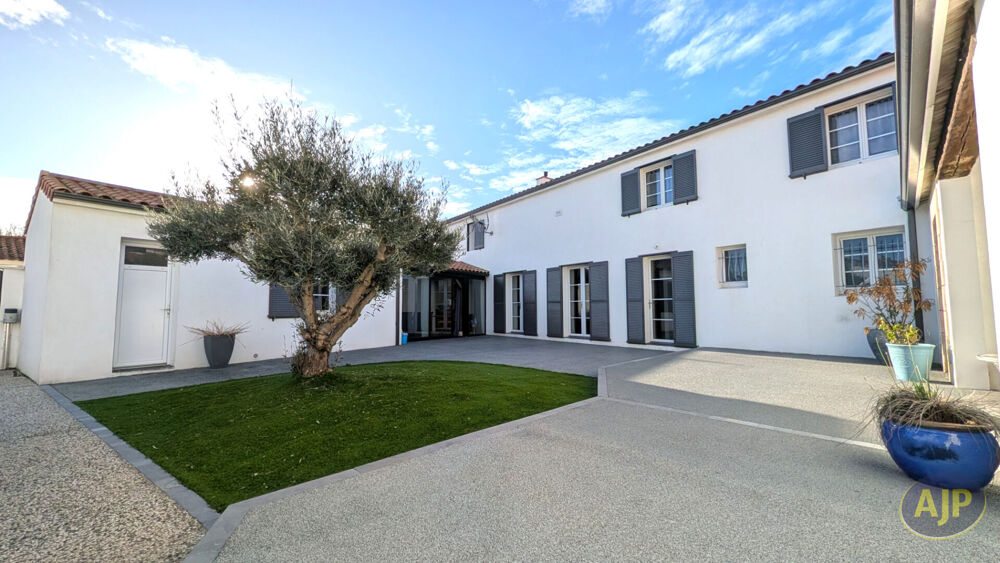 Maison Grues 10 pièce(s) 178.98 m2