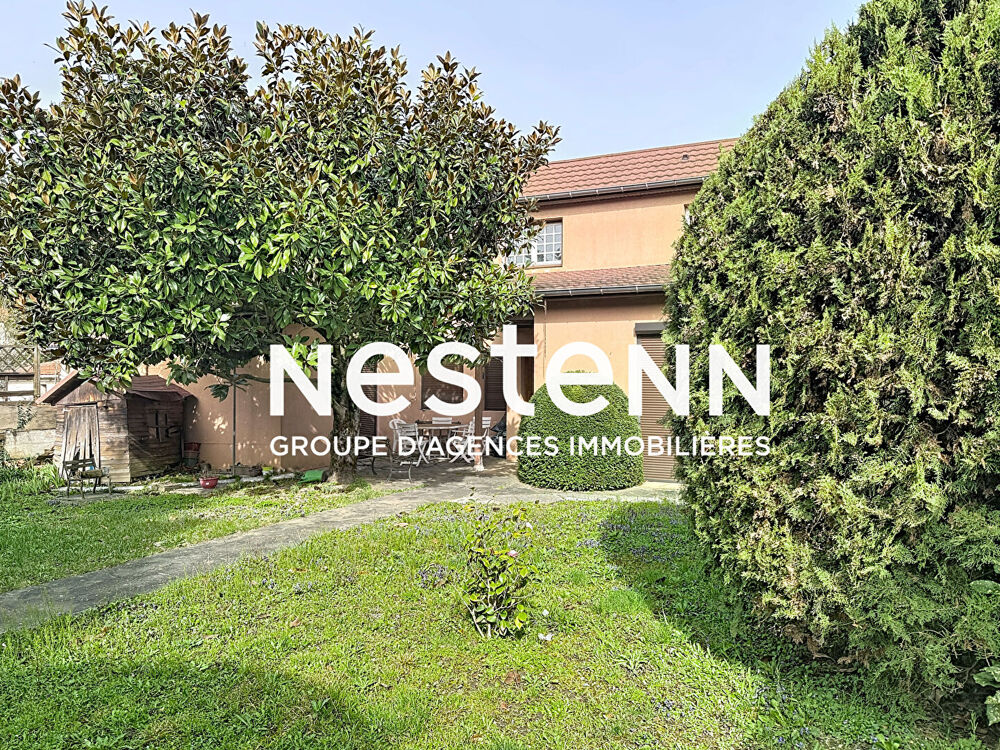 Vente Maison Maison Individuelle 5 Pièces avec 4 chambres à rénover Secteur Collège PIcasso - 69500 BRON Bron