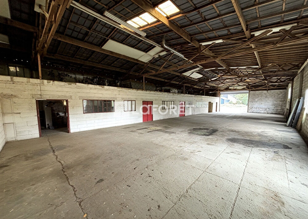   Entrepôt La Ferriere Aux Etangs 560 m2 