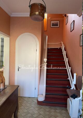  Maison � vendre 15 + pi�ces 296 m�