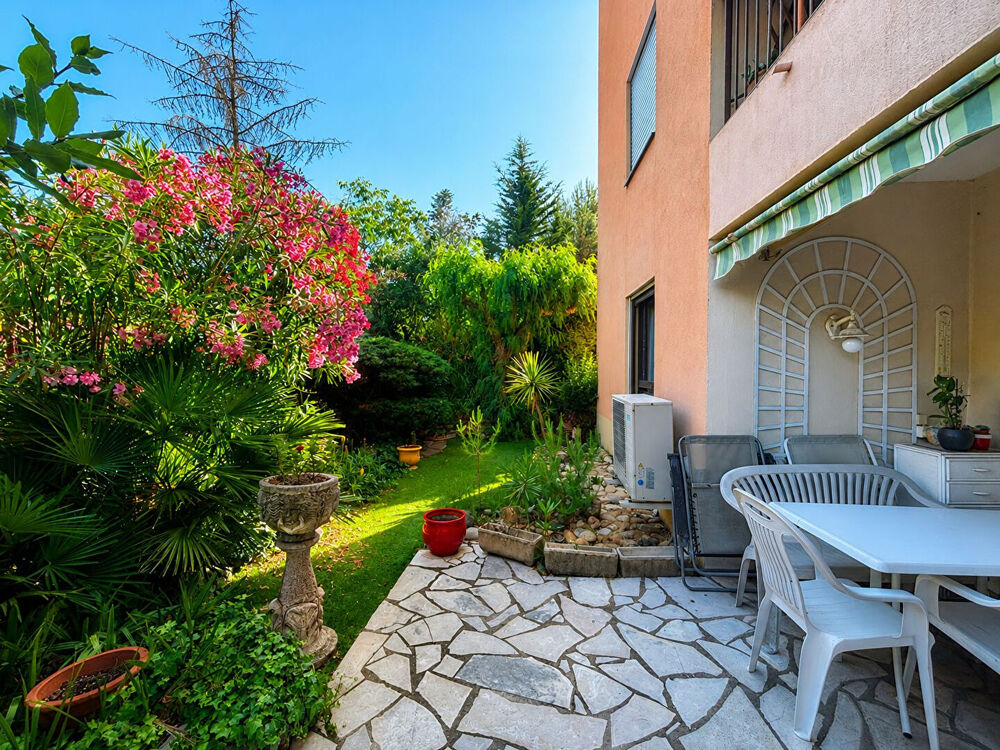 Vente Appartement Appartement Fréjus 3 pièces de 67 m² en rez-de-jardin avec 175 m² d'extérieur PARKING Frejus