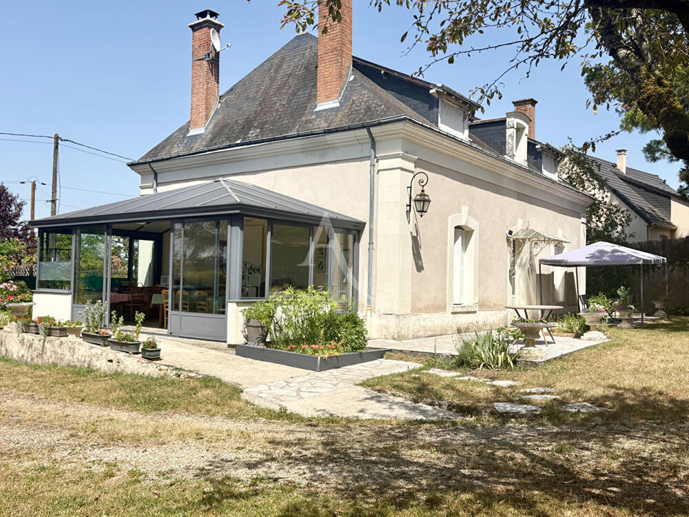 Maison Saint Julien De Chédon - 296 m2