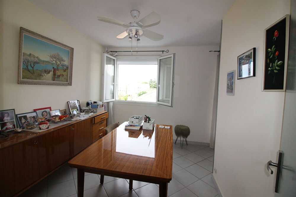 EXCLUSIVITE NIMES QUARTIER GREZAN Bel appartement P5 de 88,66m² avec ascenseur et cave .