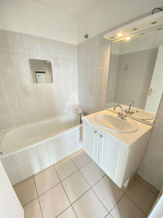  Appartement à louer 2 pièces 48 m²