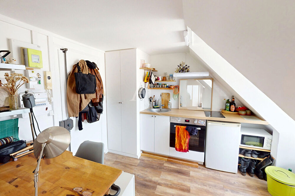 EXCLUSIF - Grand Studio aux portes du Marais !