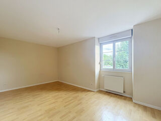  Maison à louer 4 pièces 102 m²