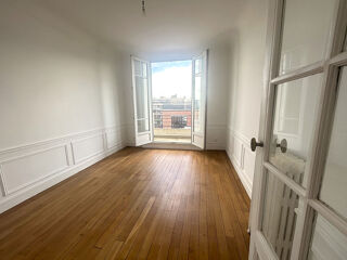  Appartement à louer 3 pièces 48 m²