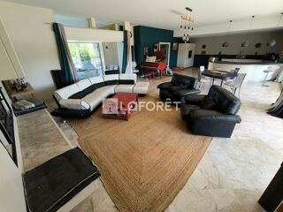  Maison à vendre 10 pièces 362 m²