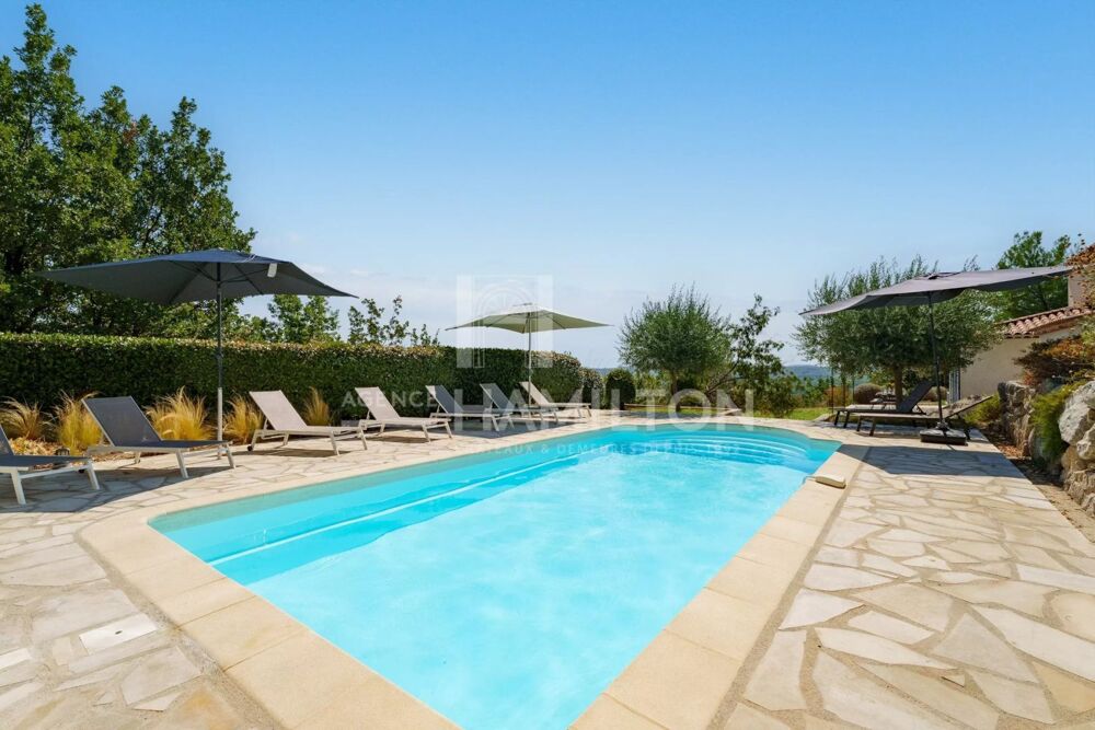 Belle villa contemporaine à Fayence, piscine et vue panoramique