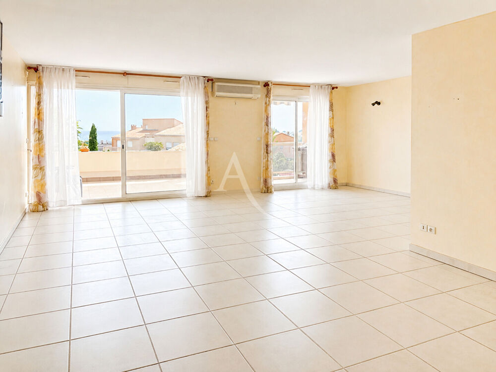 � vendre  Appartement Carqueiranne (83320)
