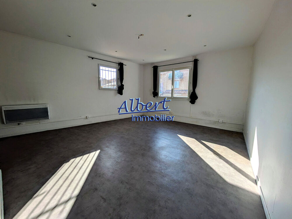   LOCAL PROFESSIONNEL ET  COMMERCIAL - OLLIOULES - 30 m2 