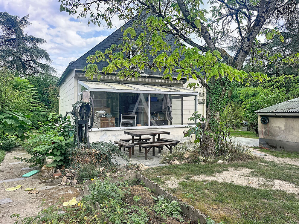 Vente Maison Maison 3 chambres avec terrain de 25000 M² et dépendances Segre en anjou bleu