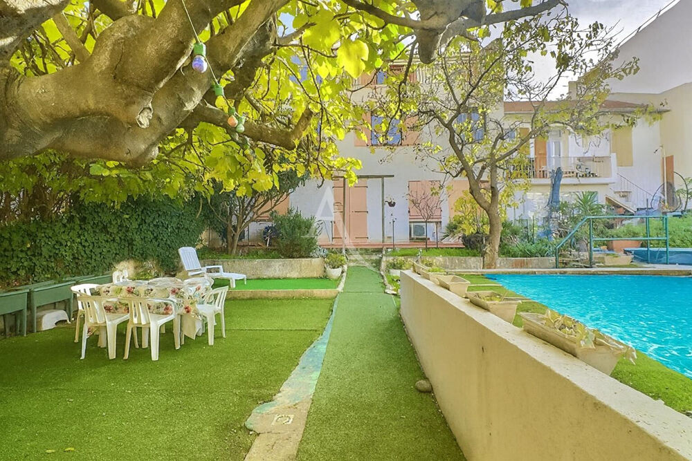 Maison 7 pièces 190 m² · à Marseille 4 · 190 m² · 695 000 €