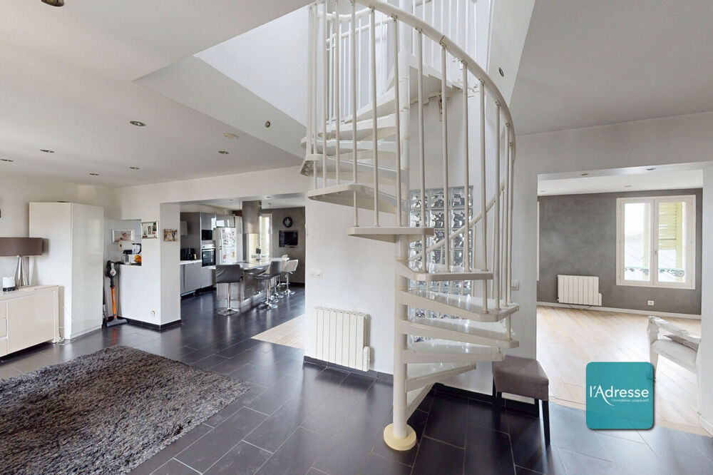 Duplex d'Exception de 150 m² : Un Esprit "Maison sur le Toit" en Plein Coeur de Nogent-sur-Marne