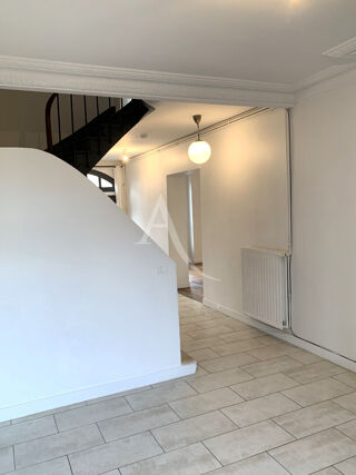  Maison � louer 6 pi�ces 130 m�