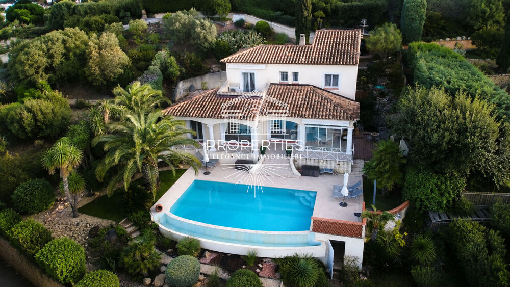 LA LONDE - DOMAINE DE VALCROS - MAISON DE 5 PIÈCES - 130M² - PISCINE