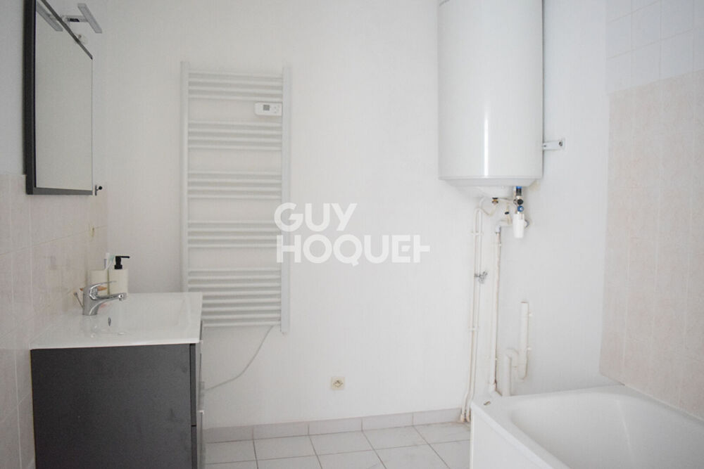 APPARTEMENT F2 ÉPERNON