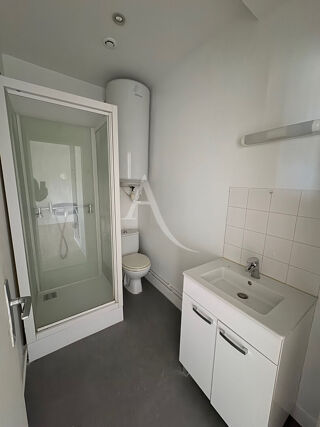 Appartement à louer 1 pièce 27 m²