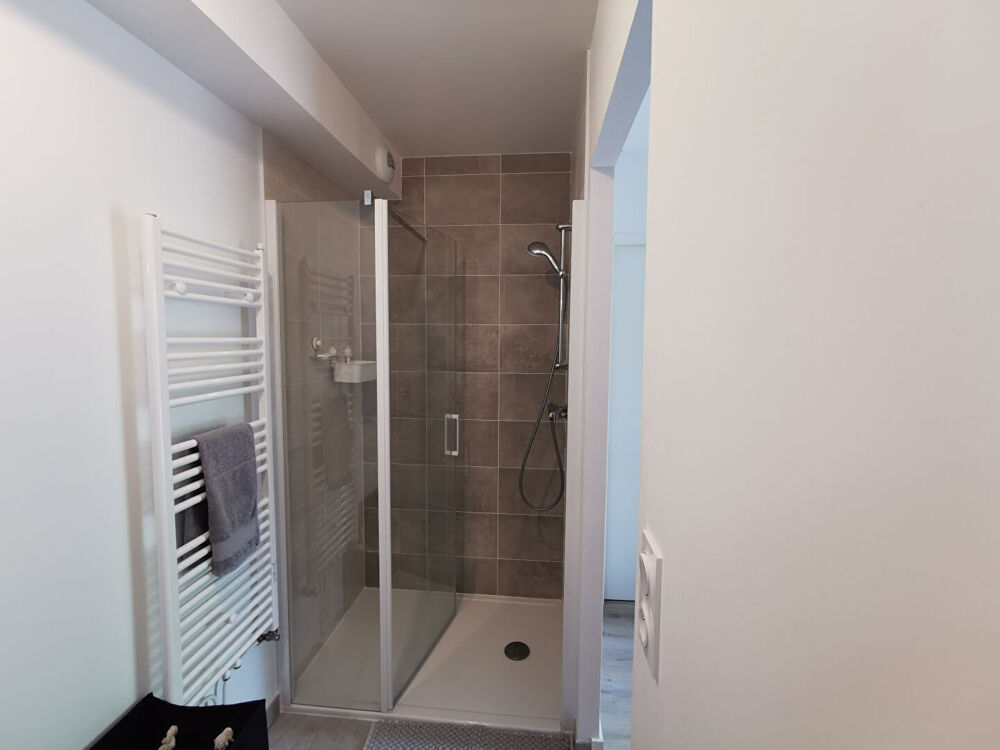 Location Appartement SAINT PERE   T2  MEUBLE A LOUER  DE SEPTEMBRE A JUIN 2027 AVEC PARKING ET JARDINET Saint pere marc en poulet