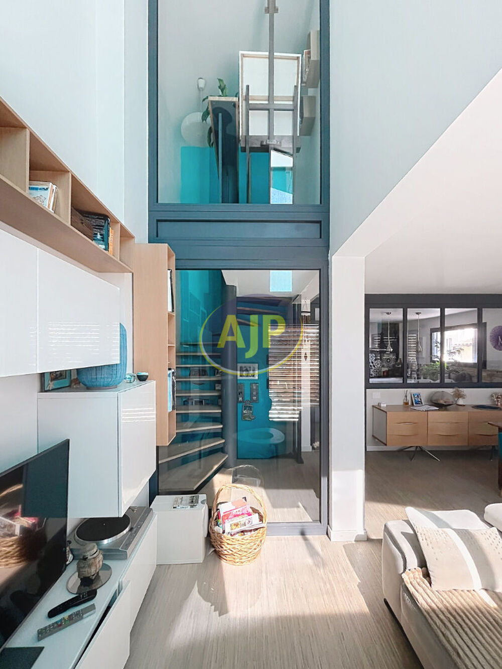 Maison de ville 3 chambres avec un garage et une terrasse au coeur du Haillan