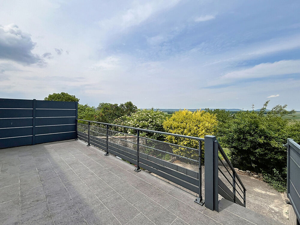 Maison 8 pièces 201 m² · à Geville · 201 m² · 160 000 €