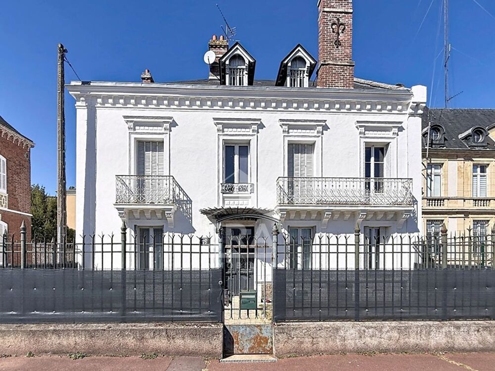 Vente Maison Demeure à vendre à  Etampes 7 pièce(s) 220 m2 Etampes